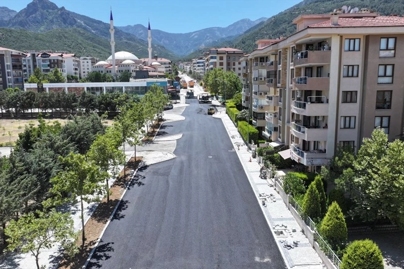 B&uuml;y&uuml;kşehir&rsquo;den Gerzele Mahallesi&rsquo;nde d&ouml;n&uuml;ş&uuml;m hamlesi