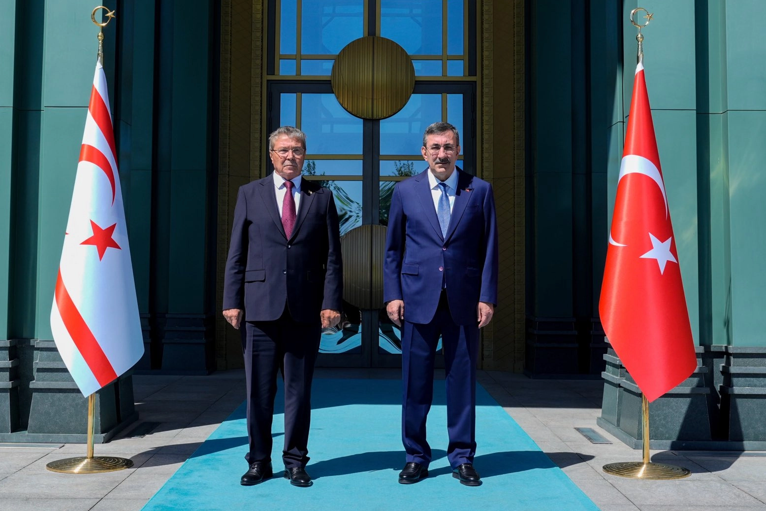 KKTC Başbakanı &Uuml;nal &Uuml;stel K&uuml;lliye'de... Girne'de arama kurtarma &ccedil;alışmaları titizlikle s&uuml;r&uuml;yor