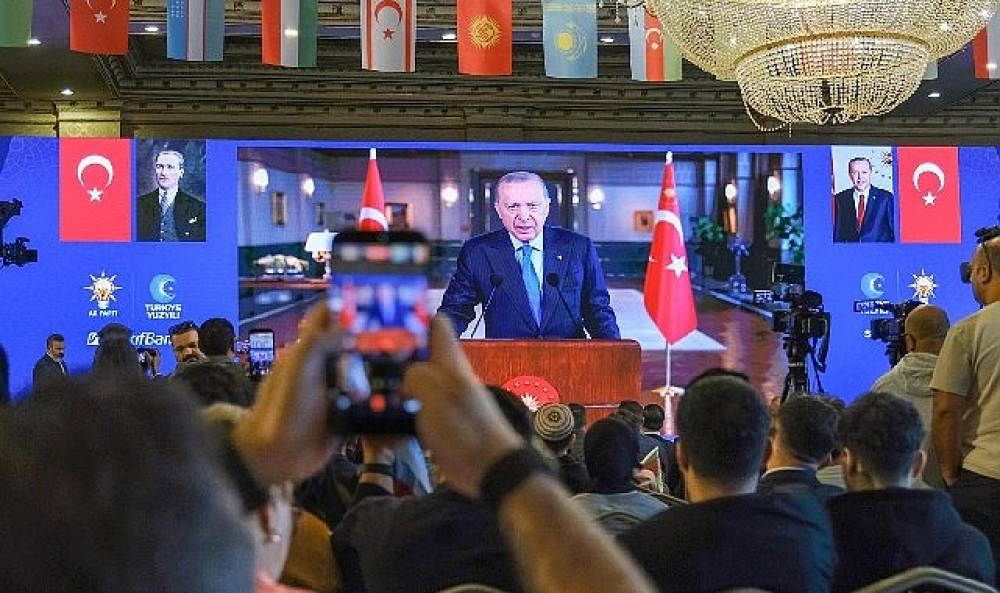Cumhurbaşkanı Erdoğan'dan gen&ccedil;lere destek mesajı