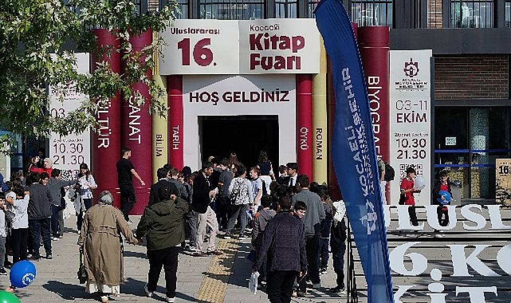 D&uuml;nyanın renkleri Kocaeli Kitap Fuarı'nda