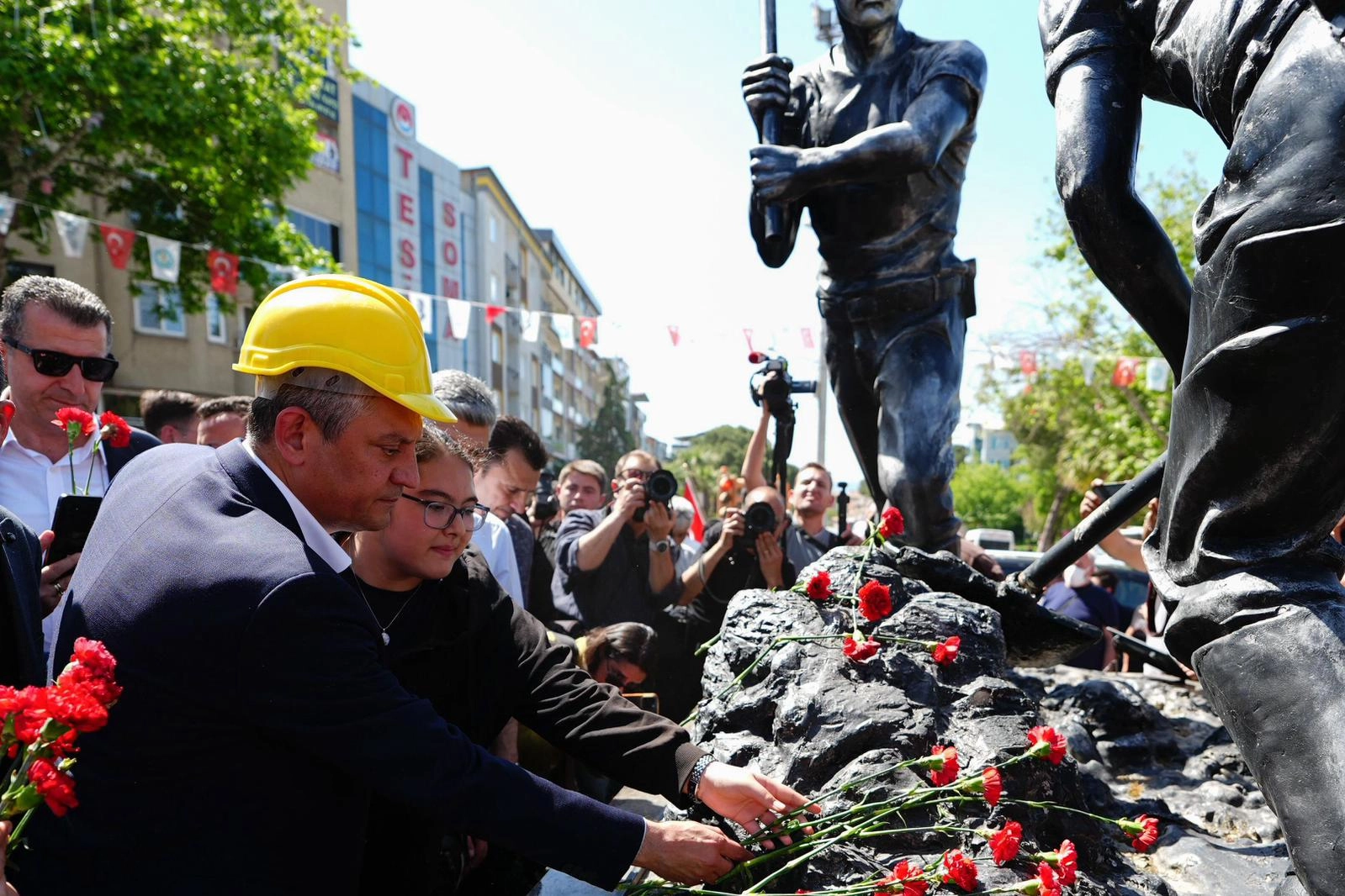 Soma&rsquo;da 301 Madenci Dualarla Anıldı