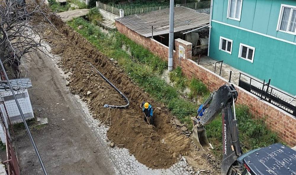 Başkan &Ccedil;er&ccedil;ioğlu Aydın'ın T&uuml;m İl&ccedil;elerinde Altyapı Yatırımlarını S&uuml;rd&uuml;r&uuml;yor
