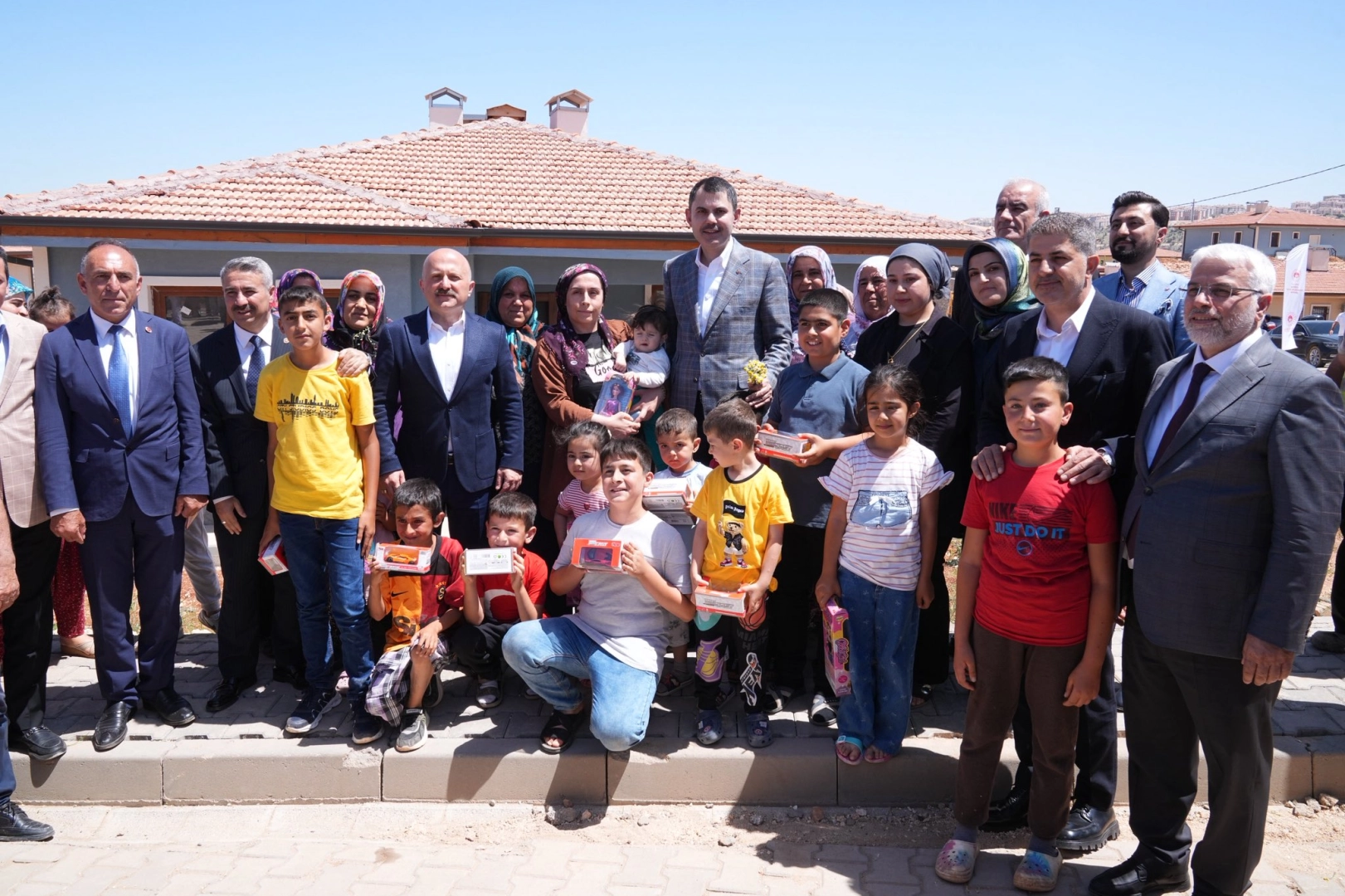 Bakan Kurum'a Adıyaman Zey K&ouml;y&uuml;'nden teşekk&uuml;r