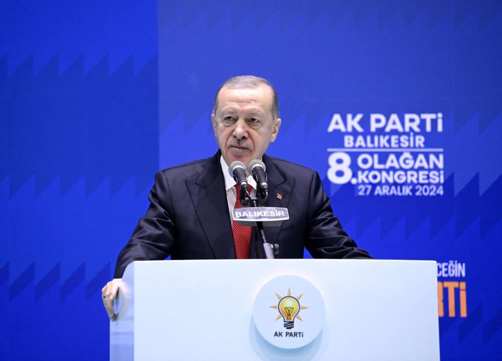 Cumhurbaşkanı Erdoğan&rsquo;dan dikkat &ccedil;eken mesaj: Davutoğlu&rsquo;na yeşil ışık mı? 