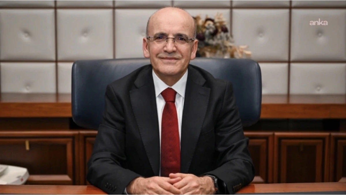  Bakan Şimşek: Mali disiplin kararlılıkla s&uuml;r&uuml;yor 