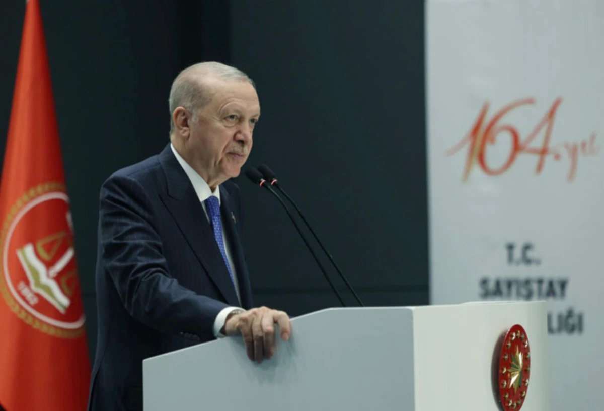 Cumhurbaşkanı Erdoğan&rsquo;dan Kamuda Tasarruf ve Usuls&uuml;zl&uuml;k Uyarısı