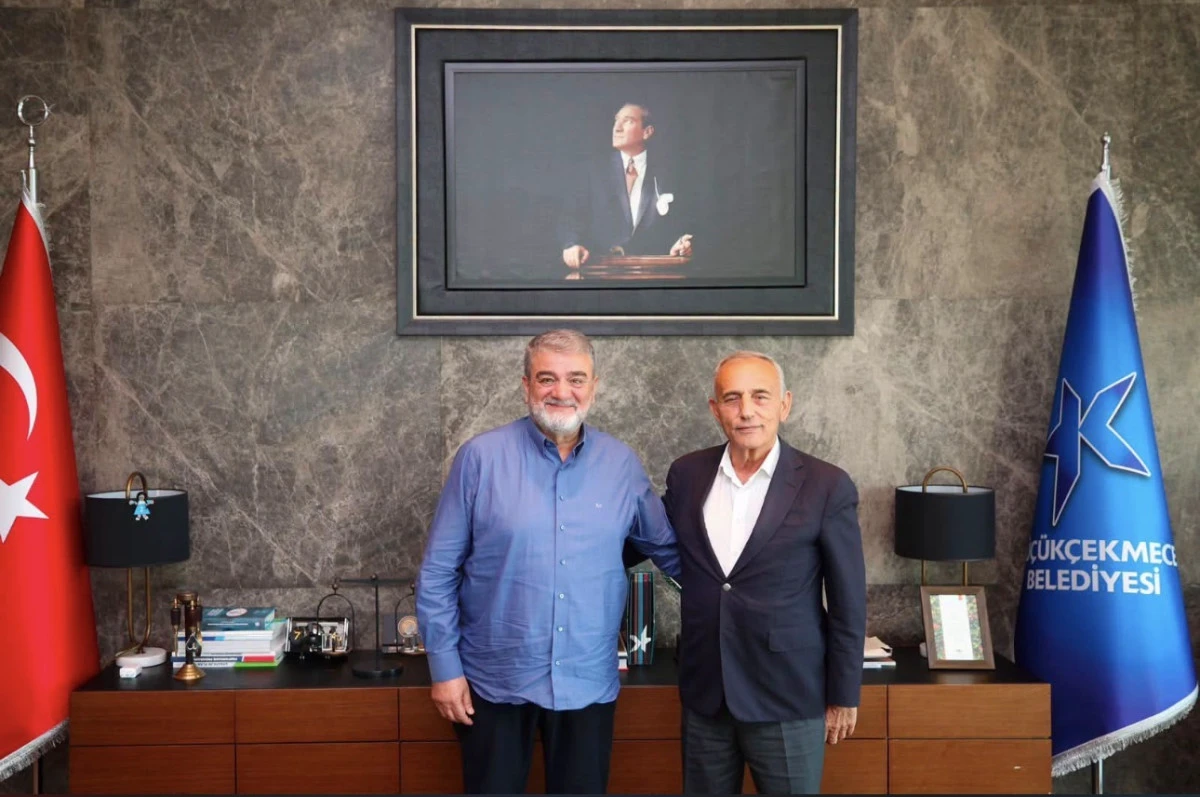 K&Uuml;&Ccedil;&Uuml;K&Ccedil;EKMECE SİNOP SPOR KUL&Uuml;B&Uuml; BAŞKANI  BELEDİYEDE AĞIRLANDI 