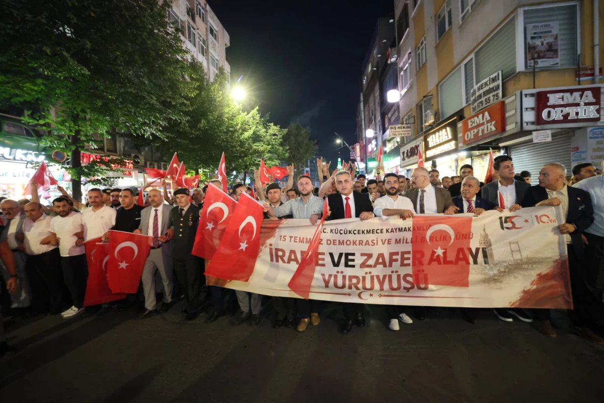 K&uuml;&ccedil;&uuml;k&ccedil;ekmece'de 15 Temmuz'un 10. Yılında Milli İrade Tek Y&uuml;rek Oldu