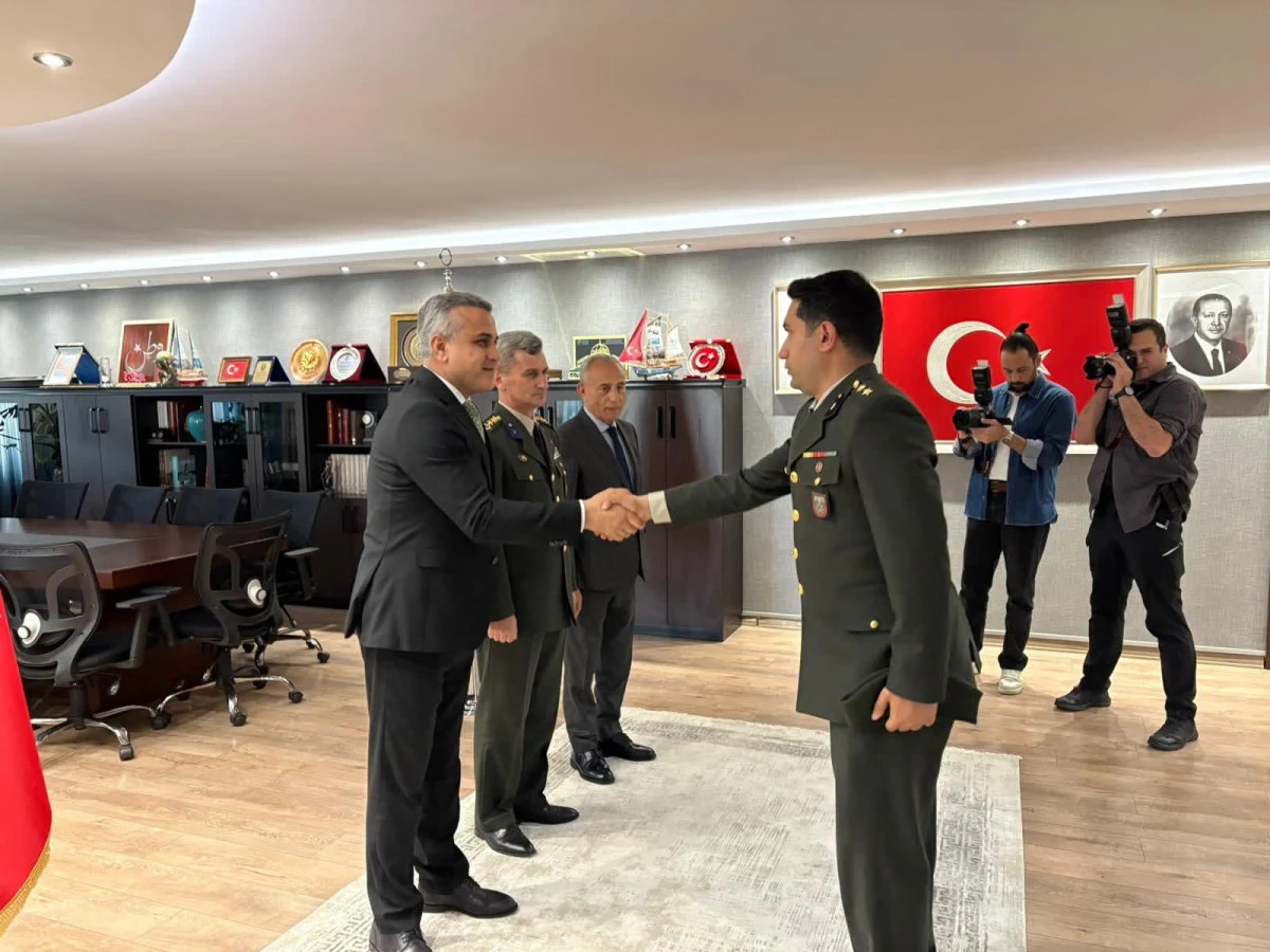 K&uuml;&ccedil;&uuml;k&ccedil;ekmece&rsquo;de Bayramlaşma T&ouml;reni Ger&ccedil;ekleşti